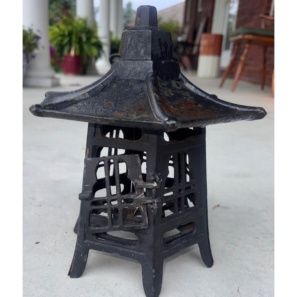 Vintage Cast Iron Japanese Pagoda Lantern Garden Statue Black Metal 9.5 inch